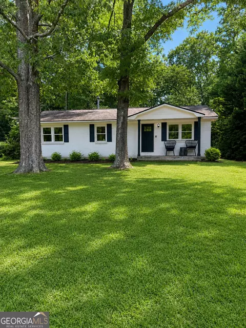 310 N Meade Dr, Peachtree City, GA 30269
