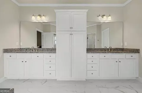 Entry Way - 2012 Democracy Dr, Buford, GA 30519 photo 4 of 5
