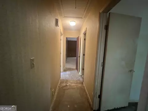Entry Way - 404 Debra Dr, Lagrange, GA 30240 photo 2 of 2