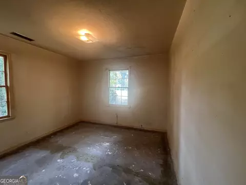 Bedroom - 404 Debra Dr, Lagrange, GA 30240 photo 3 of 6