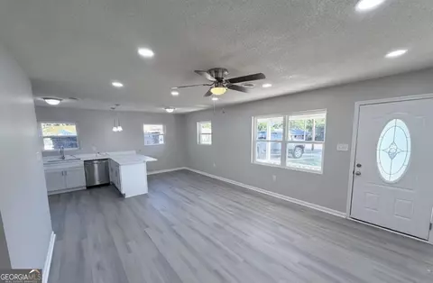 Living - 4021 Wynmore Ct, Martinez, GA 30907 photo 2 of 3