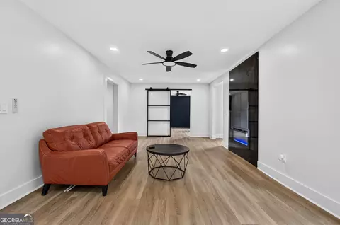 Living - 515 E Lee St, Thomaston, GA 30286 photo 3 of 3