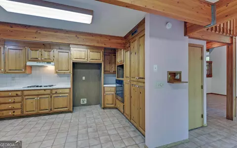 Kitchen - 3014 Prather Bridge Rd, Toccoa, GA 30577 photo 3 of 3