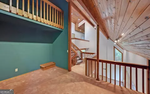 Entry Way - 3014 Prather Bridge Rd, Toccoa, GA 30577 photo 6 of 7
