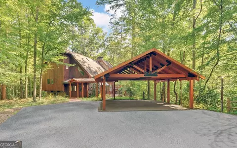 Exterior - 3014 Prather Bridge Rd, Toccoa, GA 30577 photo 10 of 12