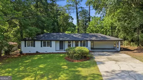 169 Robinhood Dr, Newnan, GA 30263