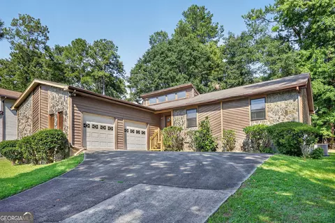 5805 Vernier Dr SW, Atlanta, GA 30349