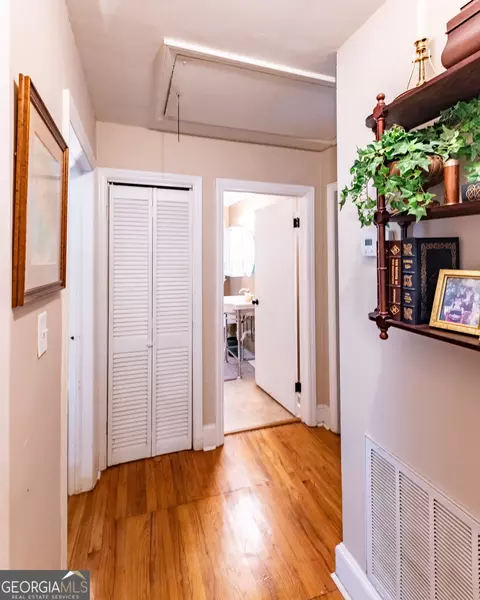 Entry Way - 802 Avalon Rd, Thomaston, GA 30286 photo 1 of 1