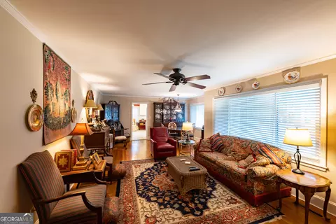 Living - 802 Avalon Rd, Thomaston, GA 30286 photo 2 of 3