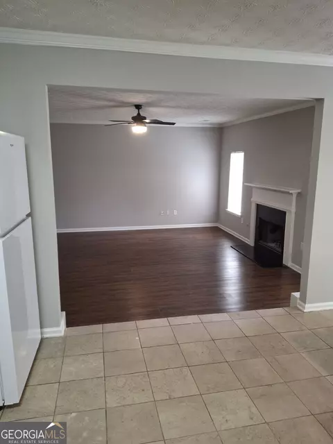 Living - 235 Vaness Dr, Mcdonough, GA 30253 photo 2 of 3