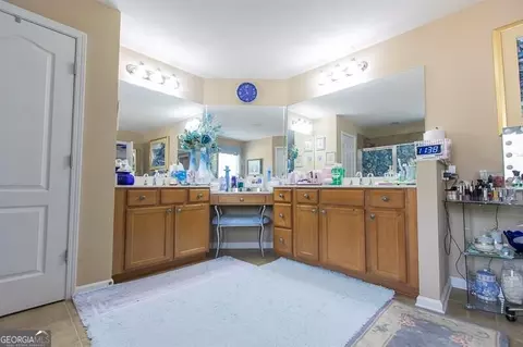 Bath - 300 Hampton Pl, Canton, GA 30115 photo 2 of 2