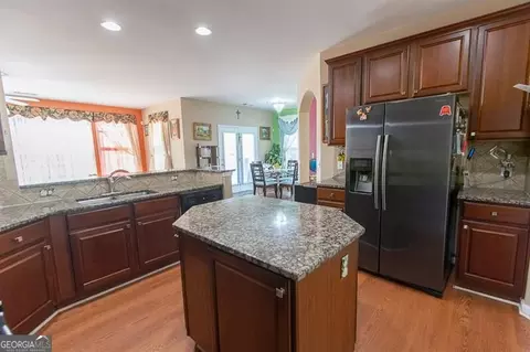 Kitchen - 300 Hampton Pl, Canton, GA 30115 photo 3 of 3