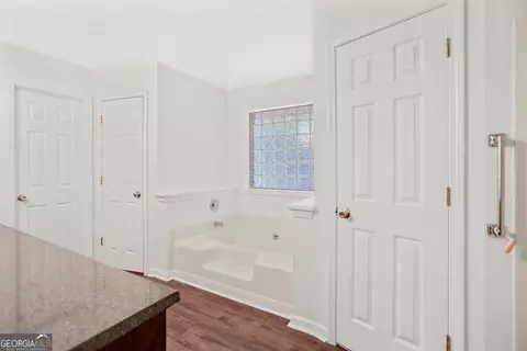 Bath - 448 Minter Dr, Hampton, GA 30228 photo 4 of 6