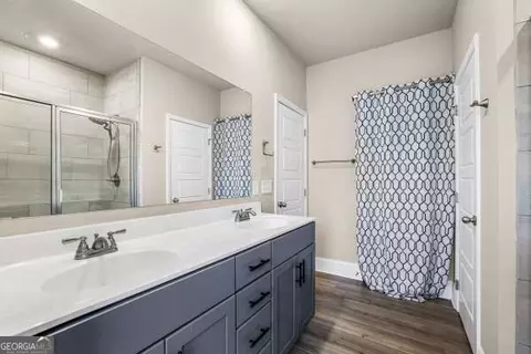 Bath - 3162 Webb Rd #8B, Milton, GA 30004 photo 1 of 2