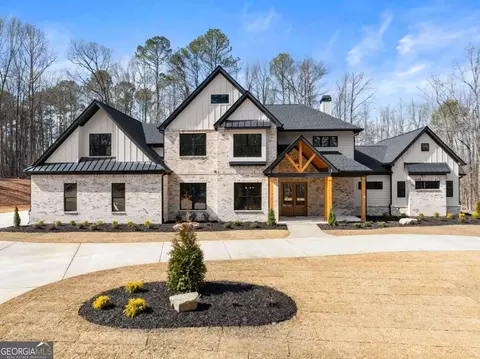 1178 Pinnacle Dr, Hoschton, GA 30548