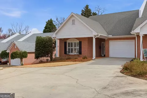 Exterior - 22 Green Hill Pl, Toccoa, GA 30577 photo 2 of 8