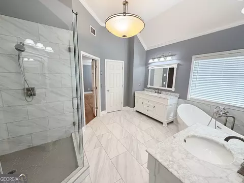 Bath - 1639 Mapmaker Dr, Dacula, GA 30019 photo 3 of 8