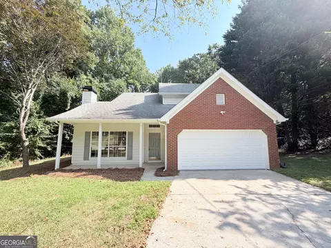 901 Lauren Kay Ct, Lawrenceville, GA 30046