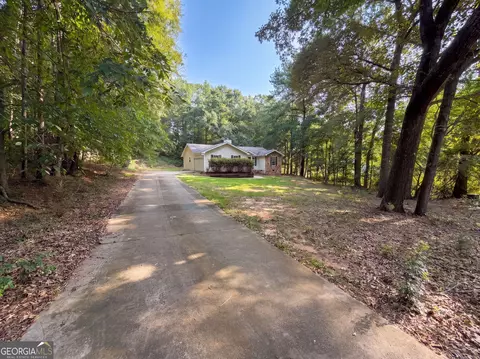 Exterior - 103 Saddlebrook Ct, Lagrange, GA 30240 photo 4 of 6