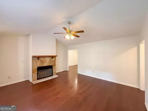 Living - 103 Saddlebrook Ct, Lagrange, GA 30240 photo 1 of 3