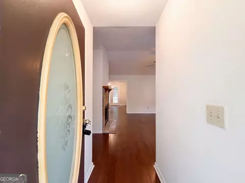Entry Way - 103 Saddlebrook Ct, Lagrange, GA 30240 photo 1 of 1