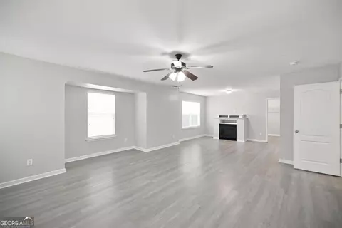 Living - 105 Dane Ter, Warner Robins, GA 31088 photo 5 of 5