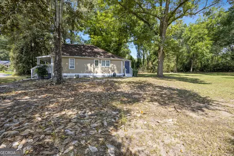 Exterior - 411 Ash St, Monroe, GA 30655 photo 3 of 4