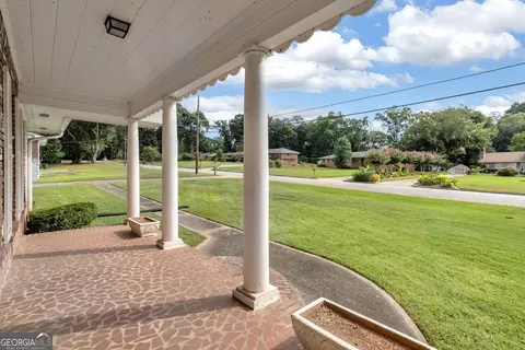 Exterior - 6125 Phillips Dr, Morrow, GA 30260 photo 5 of 15