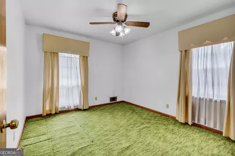 Bedroom - 6125 Phillips Dr, Morrow, GA 30260 photo 6 of 7