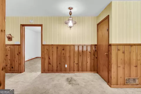 Entry Way - 6125 Phillips Dr, Morrow, GA 30260 photo 5 of 6