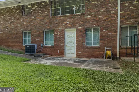 Exterior - 6125 Phillips Dr, Morrow, GA 30260 photo 14 of 15