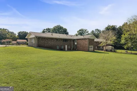 Exterior - 6125 Phillips Dr, Morrow, GA 30260 photo 9 of 15