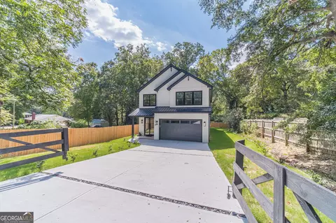 274 White St, Hoschton, GA 30548