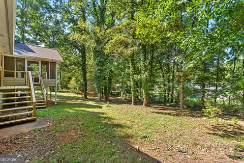 Exterior - 212 Farmbrook Pkwy E, Stockbridge, GA 30281 photo 3 of 3