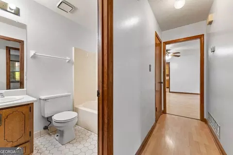 Entry Way - 212 Farmbrook Pkwy E, Stockbridge, GA 30281 photo 1 of 1