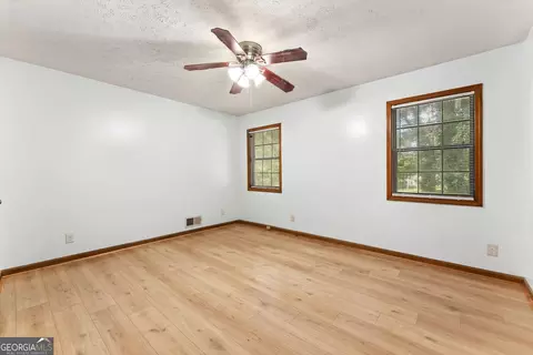 Bedroom - 212 Farmbrook Pkwy E, Stockbridge, GA 30281 photo 4 of 6