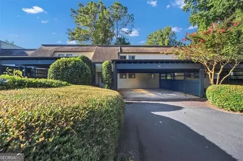 46 Forrest Pl, Sandy Springs, GA 30328