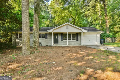 625 Long Cir NW, Lawrenceville, GA 30044