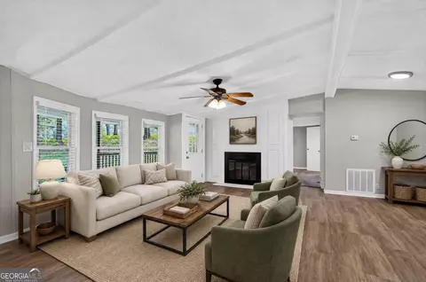 Living - 789 Priddy Rd, Lagrange, GA 30241 photo 2 of 7