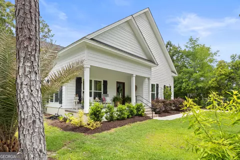 64 Bradford Pear Dr, Richmond Hill, GA 31324