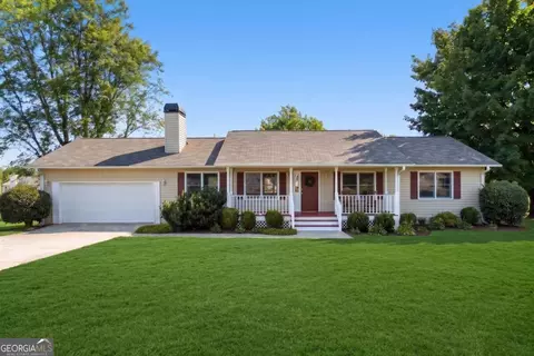 4646 Countryside Dr, Flowery Branch, GA 30542