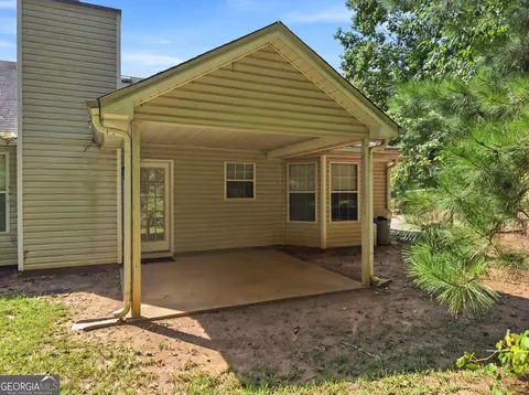 Exterior - 25 Mountainview Dr, Covington, GA 30016 photo 5 of 7