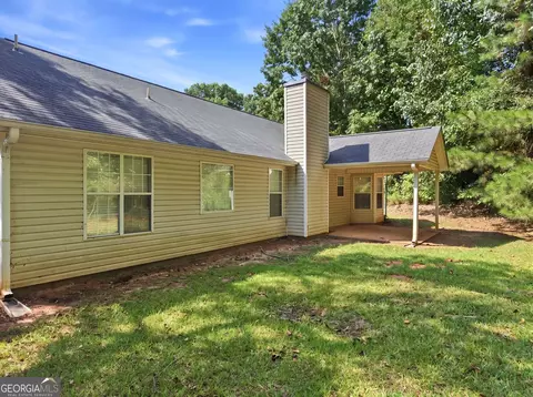 Exterior - 25 Mountainview Dr, Covington, GA 30016 photo 4 of 7
