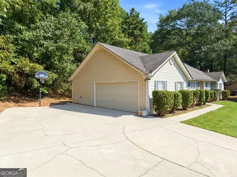 Exterior - 25 Mountainview Dr, Covington, GA 30016 photo 7 of 7
