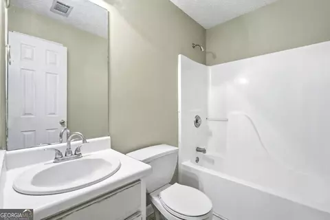 Bath - 25 Mountainview Dr, Covington, GA 30016 photo 5 of 5