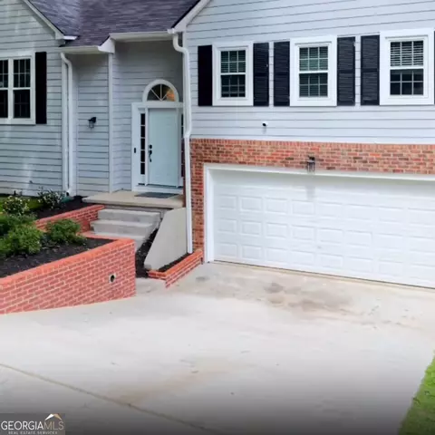 Exterior - 4281 E Meadow Dr, Duluth, GA 30096 photo 3 of 9