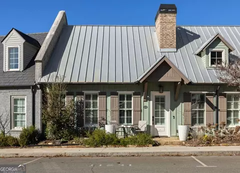 11231 Serenbe Ln, Chattahoochee Hills, GA 30268