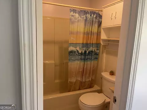 Bath - 72 Darby Rd, Covington, GA 30016 photo 3 of 3