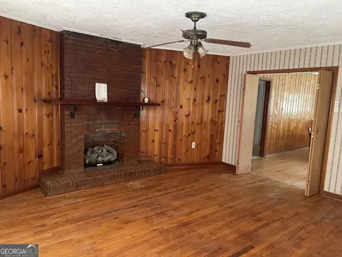 Living - 72 Darby Rd, Covington, GA 30016 photo 3 of 4