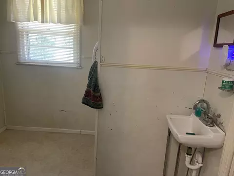 Bath - 72 Darby Rd, Covington, GA 30016 photo 1 of 3